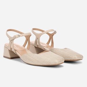 NATURALIZER HATTIE STRAPPY DRESS SHOE